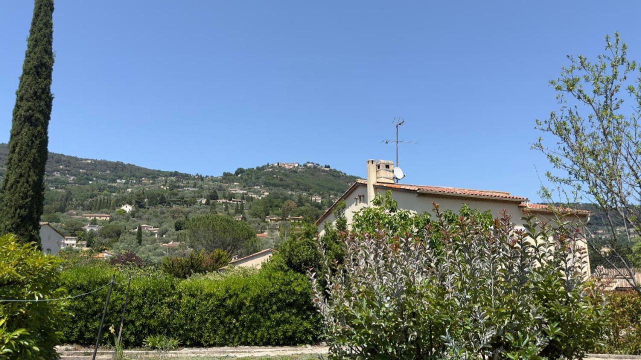 Entiere Au Calme Dans Village Provencal Peymeinade